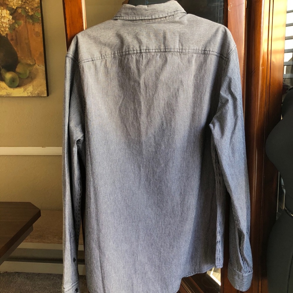 Men’s Striped Button-down L - Picture 5 of 8